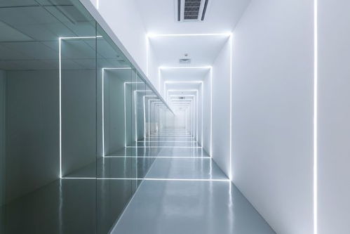 實驗室裝修報價多少錢一平方？以某食品廠潔凈建設案例與網站建設為例